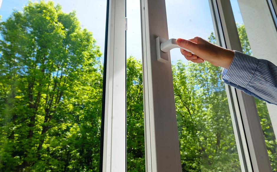 remplacer une vitre cassée Le Plessis-Trévise